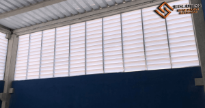 Veneziana Industrial Para Iluminação Natural e Conforto Ambienta